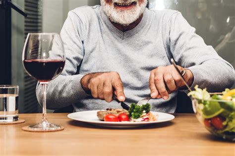 Canadas New Food Guide 7 Tips On Healthy Eating Habits For Seniors