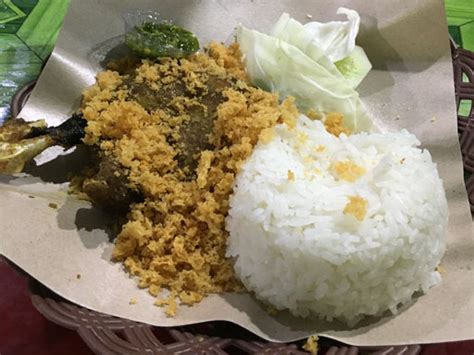 Ayam sambal bawang solo, kota surakarta. Review ayam goreng tulang lunak Bengawan di Solo - Dapur ...