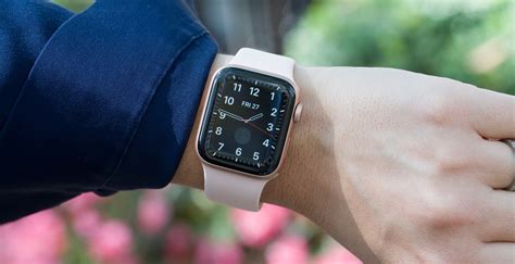 It also shares the complete process of installing and deleting apps on apple watch. Apple Watch Series 5 Review: The Best Smartwatch Is Now a ...