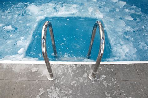 Do Ice Baths Really Relieve Pain Boost Mood And Improve Sleep