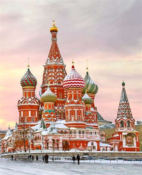 St Basil S Cathedral This Colorful Church In Moscow Was Built To
