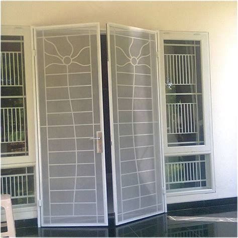 Pintu besi bisa jadi jenis pilihan pintu unggulan untuk rumah anda. Model pintu bahan besi pintu rumah 2 pintu terbaru | Rumah ...