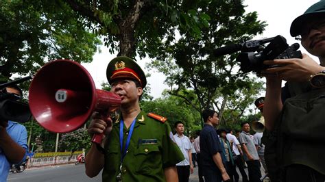 Vietnam Stops Anti China Protests After Deadly Riots