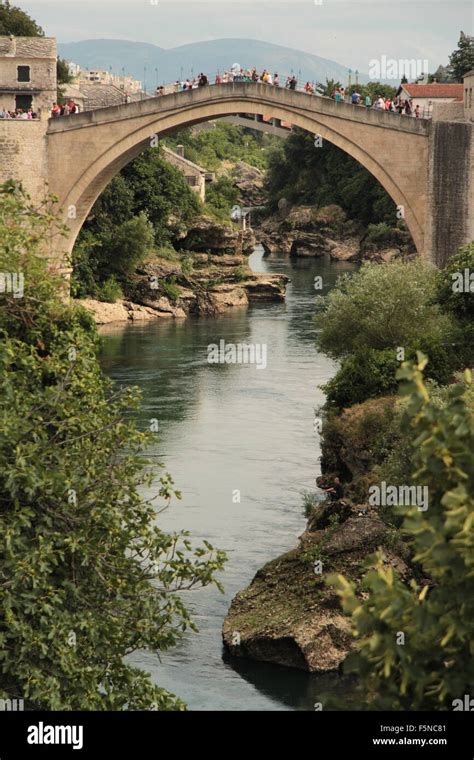 Stari Most Neretva River Mostar Bosnia Stock Photo Alamy