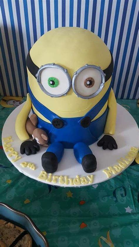 Birthday cakes designed for kids. Bob Minion Cake for our little girl:) Banana flavor and chocolate. Mmm | Minion cake, Banana ...