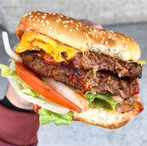 Carls Jr Adds Beyond Burger Confirms Plant Based Burgers Have Gone