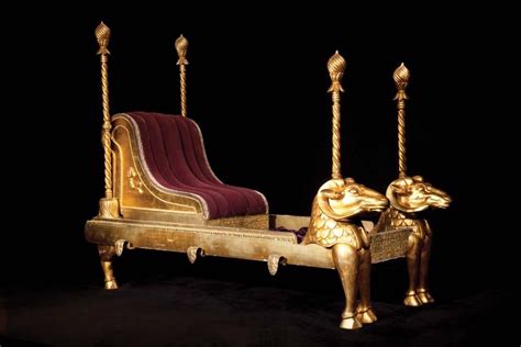 Elizabeth Taylors “cleopatra” Royal Sedan Chair From Cleopatra