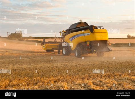 Harvesting Crops Hi Res Stock Photography And Images Alamy