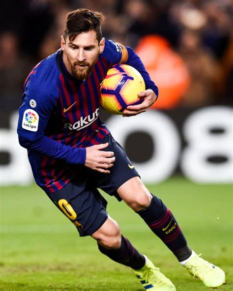 Lionel Messi Reaches New Milestone As Barcelona Decimate Leganese