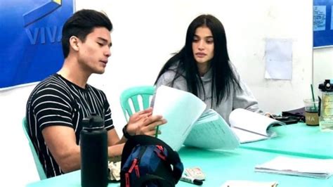 A story of a woman and a man, half of her age being in love with each other despite the fact that they are both tied with someone else. Second team-up movie nina Anne Curtis at Marco Gumabao ...