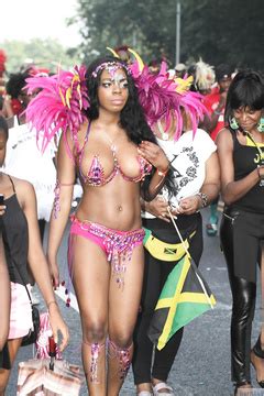 Scorching Hot Carnival Beauties Pics