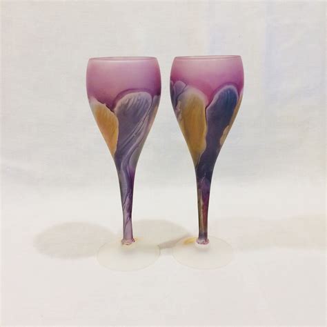Rueven By Nouveau Art Glass Wine Glasses Pair Of 2 Hand Etsy Glass Art Wine Goblets Wine Glass