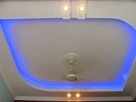 Dining room ceiling designs can change the interior of your room. Minimalist Gypsum Ceiling Simple | Gypsum ceiling, Ceiling ...