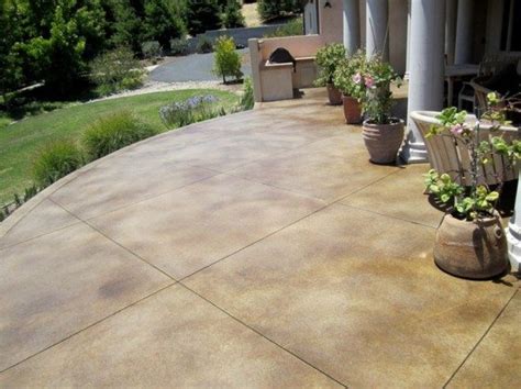 Do-It-Yourself Cement Patio – DIY projects for everyone!