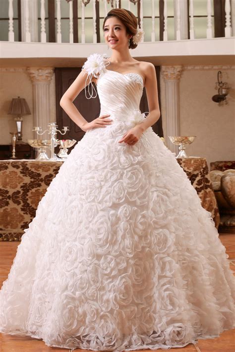 Get ball gown style wedding dresses in a superior store online. Flowery Single Shoulder Christian Wedding Gown