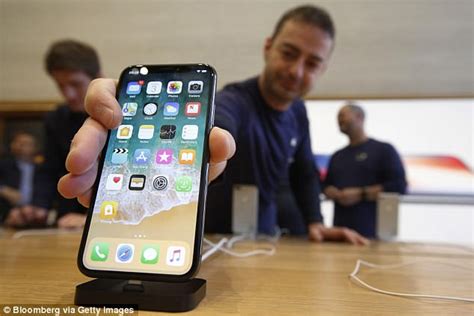Apple Now Facing At Least 60 Lawsuits In Wake Of Iphone Throttling