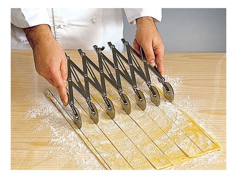 Stainless Steel Expandable Dough Cutter 7 Straight Blades