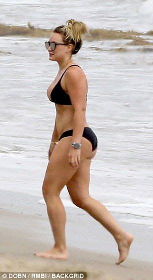 Hilary Duff Reveals Spectacular Body In Tiny Black Bikini Daily Mail Online Hollywood