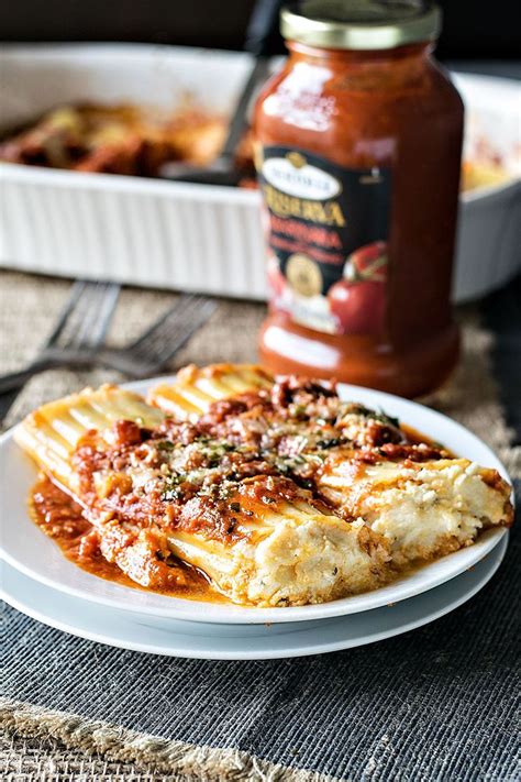 How to make homemade pizza sauce with step by step photo recipe then add butter to make pizza sauce more silky and tasty. Things You Can Make With A Jar Of Pasta Sauce | Manicotti ...
