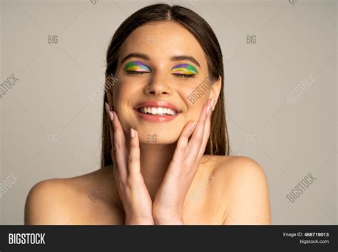 Teen Model Bright Image And Photo Free Trial Bigstock