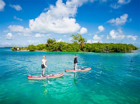 Belize is situated on the caribbean sea, south of mexico and east and north of guatemala in history. Nouvelles de voyages : Découvrir Kyoto, Charlevoix, Belize ...