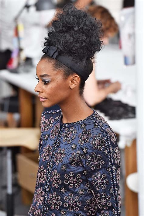 14 Diy Curly Prom Hairstyles To Swoon Over All Things Hair Us