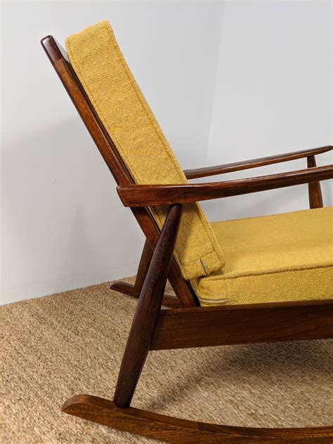 Mid Century Modern Vintage Rocking Chair Epoch