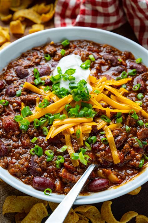 Calico beans with hamburger are not the average baked bean. Easy Beef and Bean Chili - Closet Cooking