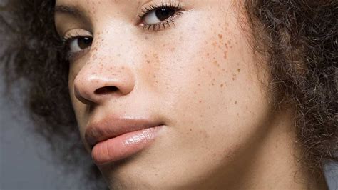 How To Get Fake Freckles With Makeup L’oréal Paris In 2020 Fake Freckles Freckles Makeup