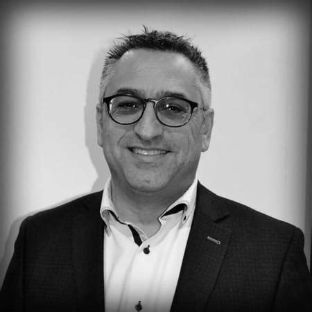 Une façon de donner un visage humain à une activité. Bruno HACCOUN, 58 ans - Copains d'avant
