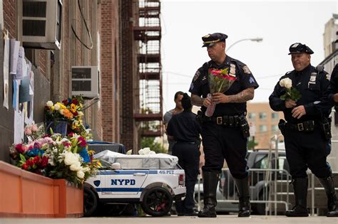 Slaying Of Nypd Officer Marks Increase In Line Of Duty Deaths Of Police The Washington Post