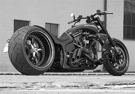Custom low and mean yamaha stryker. low and mean- Stryker. One awesome customized bike ...