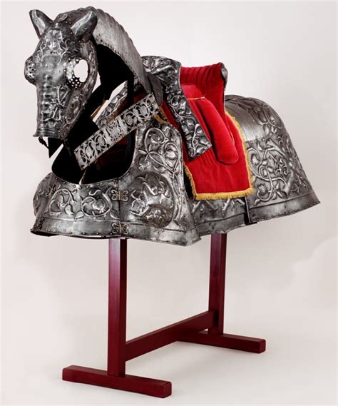 The Burgundian Bard Horse Armour Showme