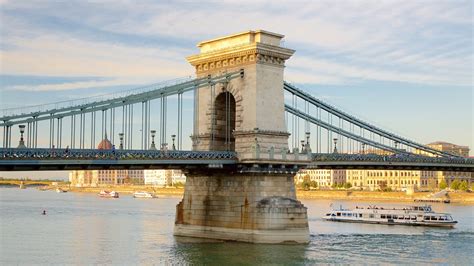 Szechenyi Chain Bridge In Budapest Expedia