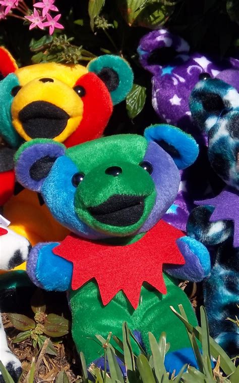 We carry both 7 inch bean bears and 14 inch plush bears. Dancing Bears Grateful Dead Wallpaper (67+ images)