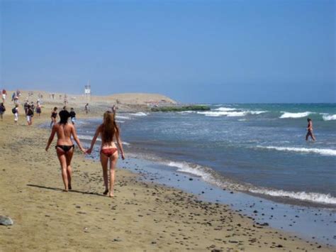 Las Palmas De Gran Canaria Gran Canaria Zdjęcie Its A Topless Beach Its A Nude Beach It