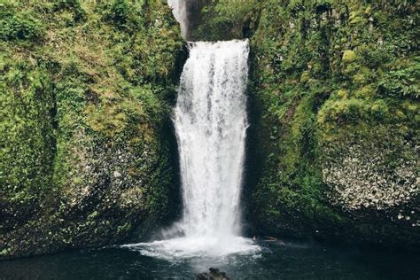 9 Beautiful Waterfalls In Fiji Worthy Of A Walk In The Woods