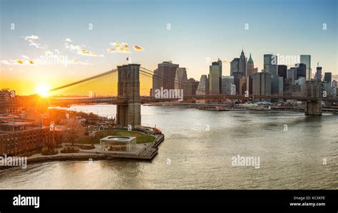Brooklyn Bridge And Manhattan At Sunset Stock Photo Alamy