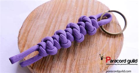 In this tutorial, we learn how to tie a paracord snake knot. Emperor's snake knot - Paracord guild