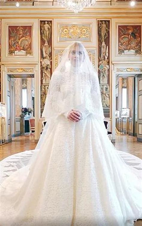 Princess Dianas Niece Lady Kitty Spencer 30 Marries Billionaire Michael Lewis 62 Inside