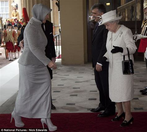 Queen Astonished As Turkish President S Wife Hayrunnisa Gul Visits