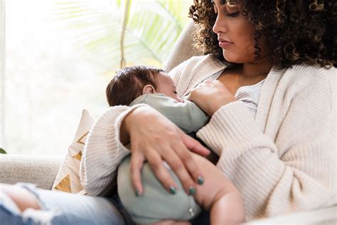 For Breastfeeding Moms Covid Vaccinations May Also Protect Babies