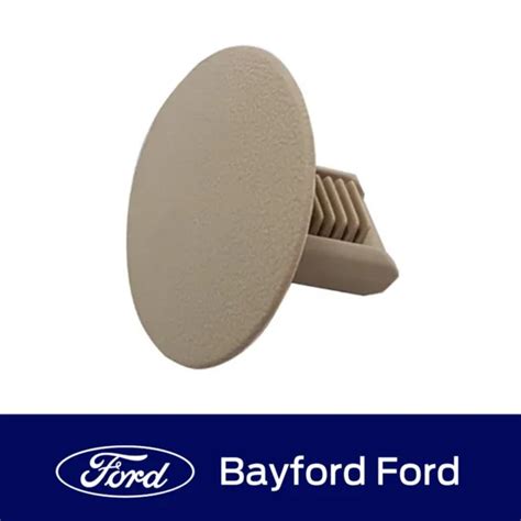 Genuine Ford Falcon Fg Mk2 Territory Sx Sy Sz Mk2 Cashmere Light Clip