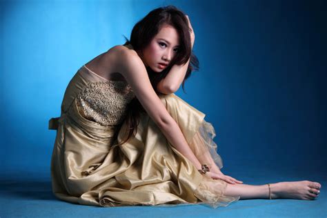 Myanmar Model Thinzar Nwe Win With Sleeveless Long Dress