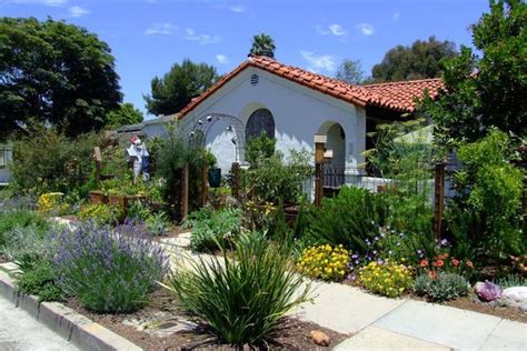 Spring Garden Tours And Events In Southern California California Landscaping Backyard