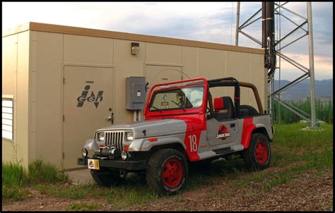 The base vehicle for jurassic park jeeps were 1992 jeep wranglers (yj). TellTale Games damaged rented Jurassic Park Jeep..and won ...
