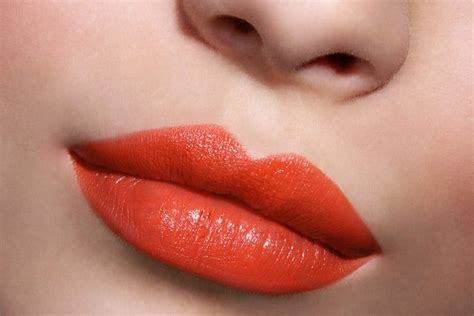 The Best Of Coral Lipstick Shades For Summer
