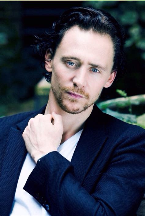 Tom Hiddleston I Just Love The Black Hair And Blue Eyes Look Ladyboners