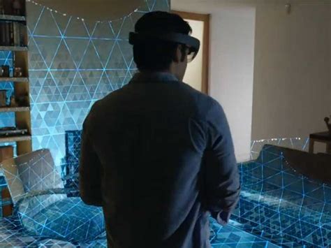 Former Microsoft Engineer Talks About Testing The Hololens Business