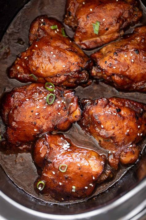 The calorie content is also lower than fried food, which helps you manage your weight and improves your health. Slow Cooker Honey Garlic Chicken Recipe -rub, sear ...